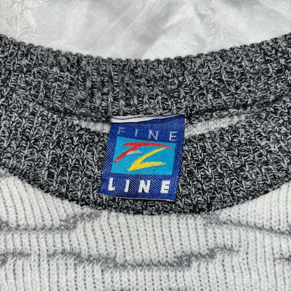 Simple and Sweet Patterned Sweater - Picture 3 of 3